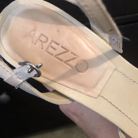 Strappy sandals - Picture 8 of 8